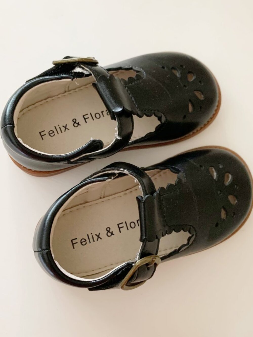 Felix & Flora Mary Jane Dress Shoes • Toddler Size 5 - Picture 7 of 9